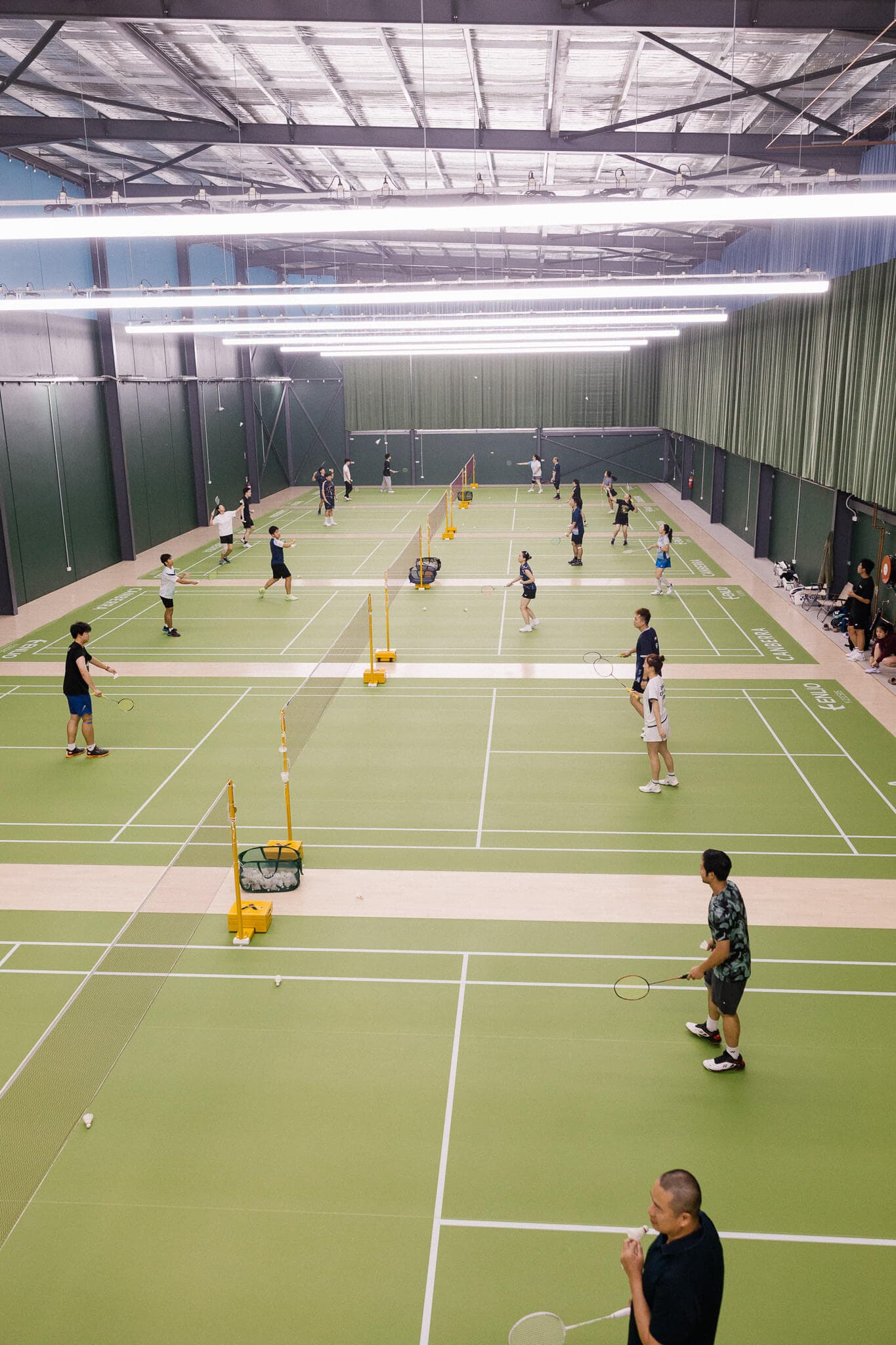 Community players on the courts